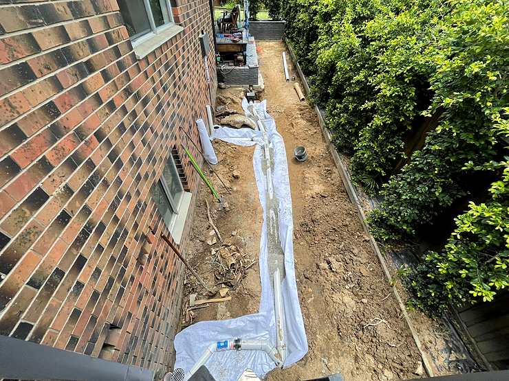 Stormwater for downpipes and drainage pit